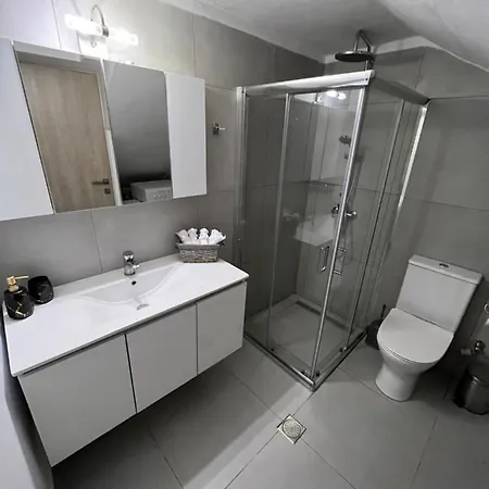 Votsalo Corfu Town Apartmán *